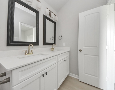 1105 W Bayshore Drive - Photo Thumbnail 29