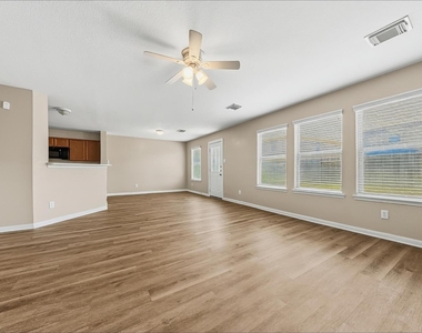 16311 Hayesford Lane - Photo Thumbnail 4