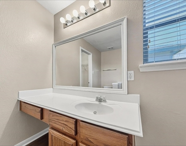 16311 Hayesford Lane - Photo Thumbnail 9