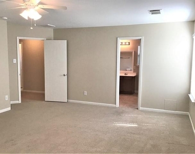 16311 Hayesford Lane - Photo Thumbnail 8