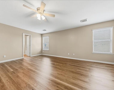 16311 Hayesford Lane - Photo Thumbnail 8