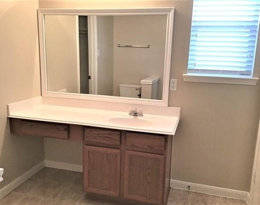 16311 Hayesford Lane - Photo Thumbnail 10