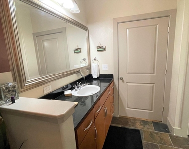 1901 Post Oak Boulevard - Photo Thumbnail 22