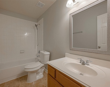 3214 Northgate Court - Photo Thumbnail 11