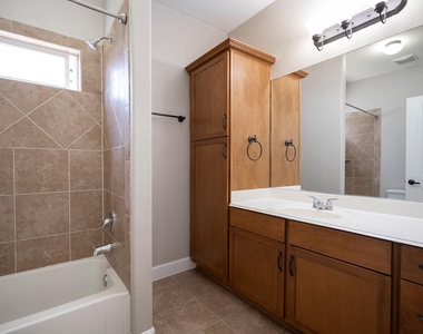 4210 Darter Street - Photo Thumbnail 13