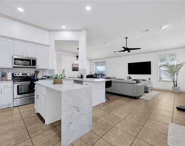 14902 Carolina Falls Lane - Photo Thumbnail 9
