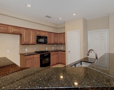 78 E Foxbriar Forest Circle - Photo Thumbnail 13