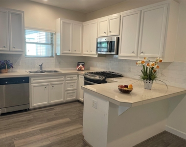 3704 Main Aspen Drive - Photo Thumbnail 6