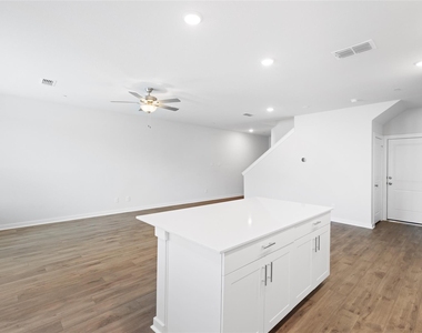 8104 Danson Lane - Photo Thumbnail 10