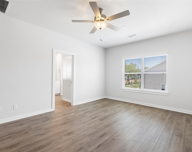 8104 Danson Lane - Photo Thumbnail 24