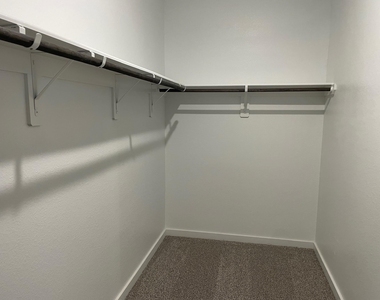 1543 King Ranch Road - Photo Thumbnail 8