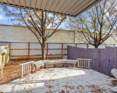 6933 Yellowstone Way Drive - Photo Thumbnail 18