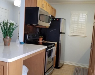 2744 Briarhurst Drive - Photo Thumbnail 8