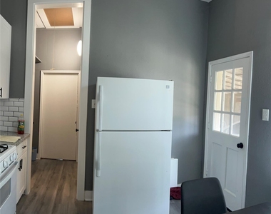 1233 Morris Street - Photo Thumbnail 14
