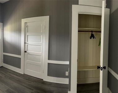 1233 Morris Street - Photo Thumbnail 16
