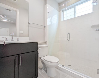 1140 W 24th Street - Photo Thumbnail 12