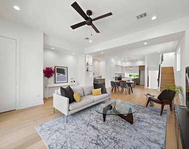 1607 Barbee Street - Photo Thumbnail 9