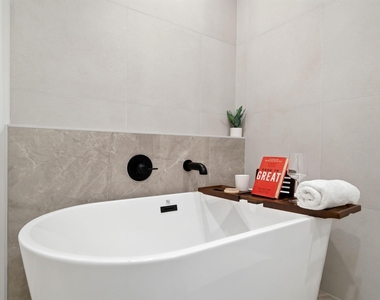 1607 Barbee Street - Photo Thumbnail 11