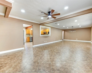 9922 Carmalee Street - Photo Thumbnail 6