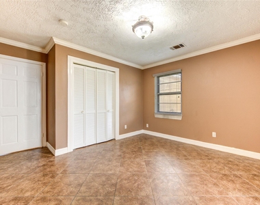 9922 Carmalee Street - Photo Thumbnail 31