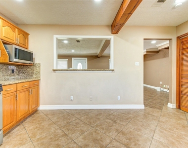 9922 Carmalee Street - Photo Thumbnail 21