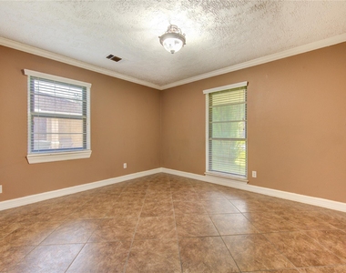 9922 Carmalee Street - Photo Thumbnail 36