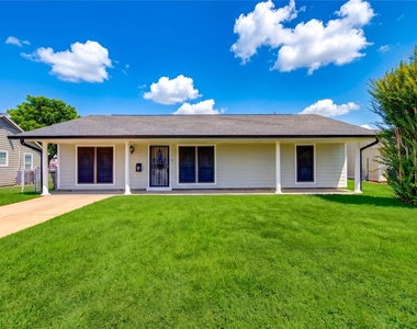 9922 Carmalee Street - Photo Thumbnail 1
