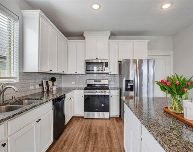 12723 Gallowhill Drive - Photo Thumbnail 4