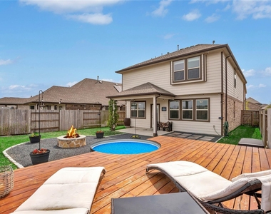 12723 Gallowhill Drive - Photo Thumbnail 19