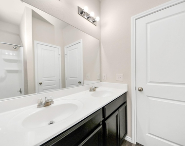 14626 Sierra Garden Drive - Photo Thumbnail 22