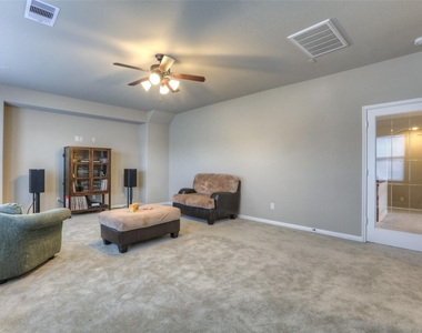8106 Little Scarlet Street - Photo Thumbnail 13