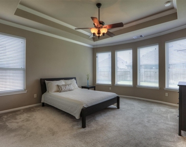 8106 Little Scarlet Street - Photo Thumbnail 8