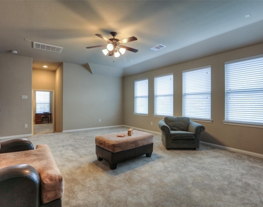 8106 Little Scarlet Street - Photo Thumbnail 14