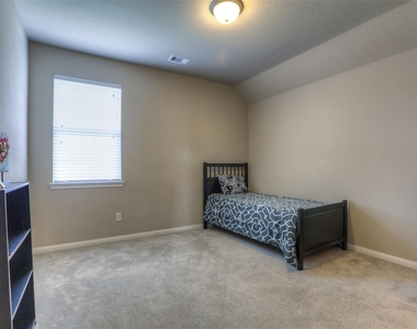 8106 Little Scarlet Street - Photo Thumbnail 17