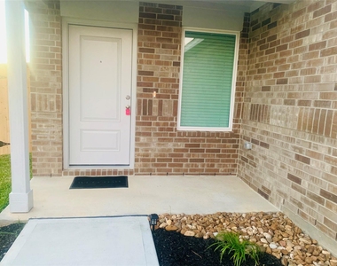 22784 Hackberry Leaf Drive - Photo Thumbnail 10