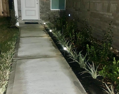 22784 Hackberry Leaf Drive - Photo Thumbnail 11
