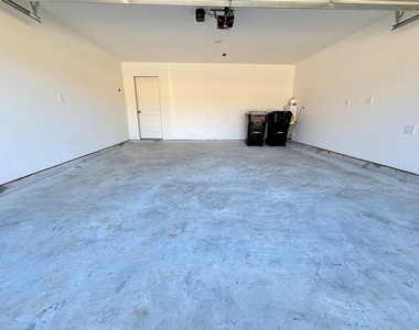 22784 Hackberry Leaf Drive - Photo Thumbnail 9