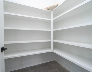 3411 Mcgowen Street - Photo Thumbnail 12