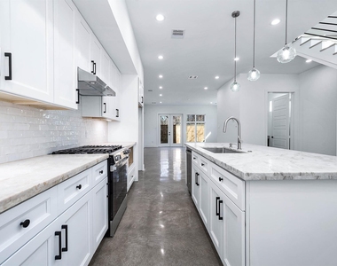 3411 Mcgowen Street - Photo Thumbnail 9
