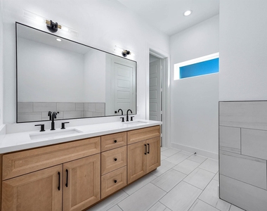 3411 Mcgowen Street - Photo Thumbnail 24