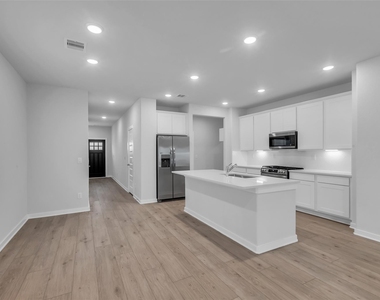 8442 Sweet Cherry Lane - Photo Thumbnail 7