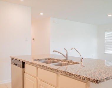 2524 Bryan Park Lane - Photo Thumbnail 29