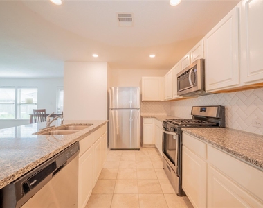 2524 Bryan Park Lane - Photo Thumbnail 13
