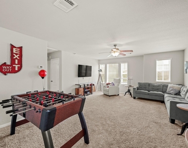 9957 Spring Rock Lane - Photo Thumbnail 12
