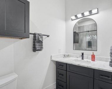4206 Fox Street - Photo Thumbnail 20
