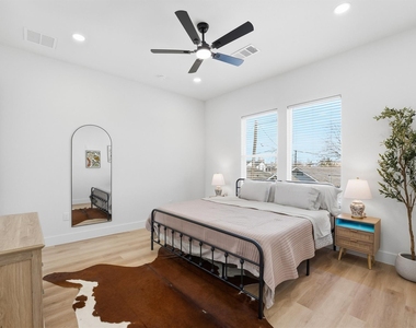 4206 Fox Street - Photo Thumbnail 14