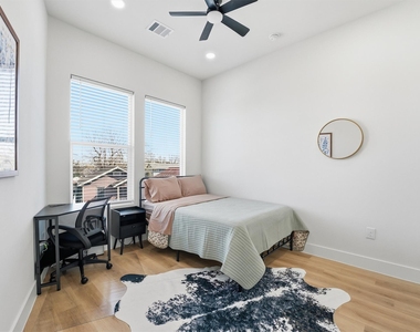 4206 Fox Street - Photo Thumbnail 19