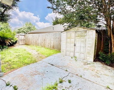 15111 Yorkpoint Drive - Photo Thumbnail 18
