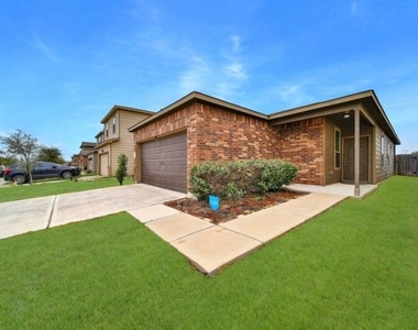 2619 Skyview Silver Drive - Photo Thumbnail 1