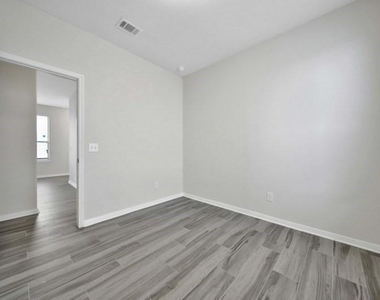 2619 Skyview Silver Drive - Photo Thumbnail 15